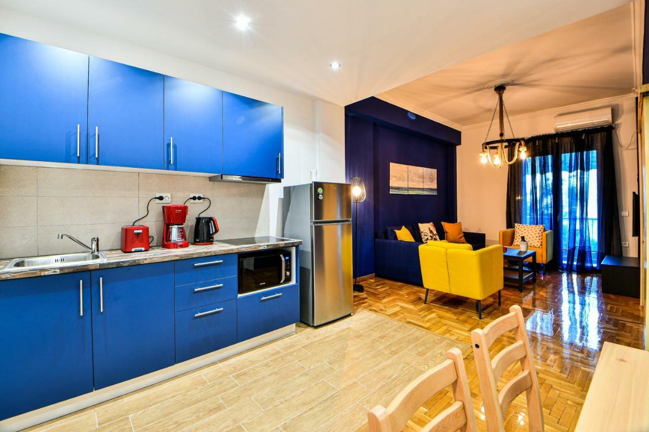 Cozy Blue Apartment By Zain Athen Exterior foto